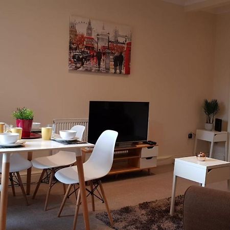 Bellaliving 2 Bedroom Apartment - Luton Luton  Kültér fotó